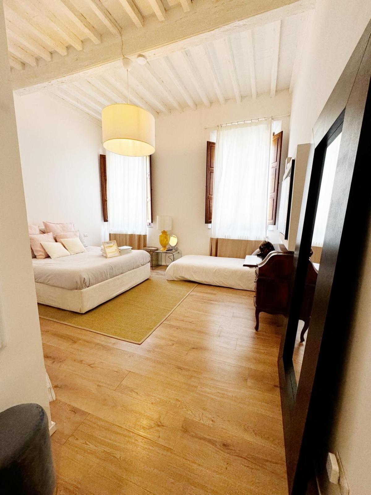 Boutique Room - Centro Storico 20 Min Da Firenze Empoli Exterior photo